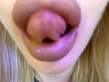 velvet_kissx