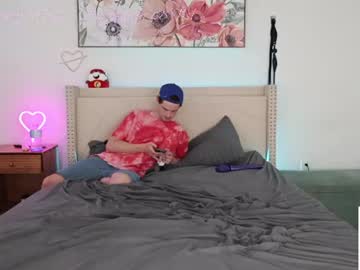ari_lovexo