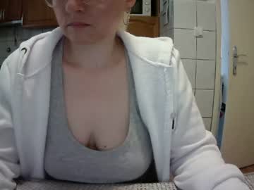 sanavi0806